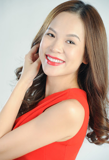Ms. Nguyen Pham Khanh Van<br/>Rose of Power - Queen of Communications